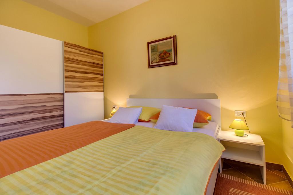 Abba Apartments Mali Lošinj Eksteriør billede