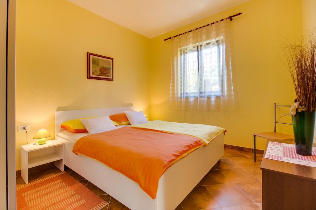 Abba Apartments Mali Lošinj Eksteriør billede