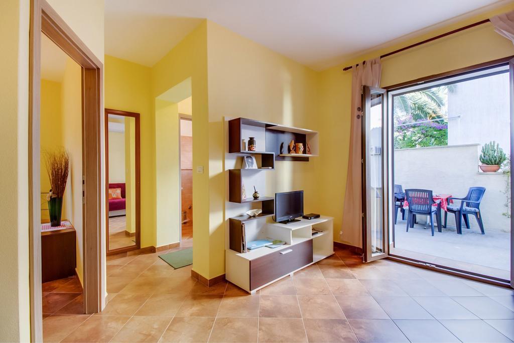 Abba Apartments Mali Lošinj Eksteriør billede