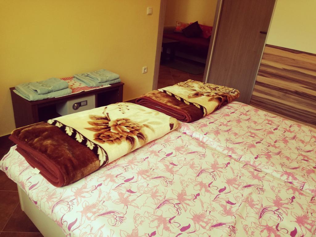 Abba Apartments Mali Lošinj Eksteriør billede