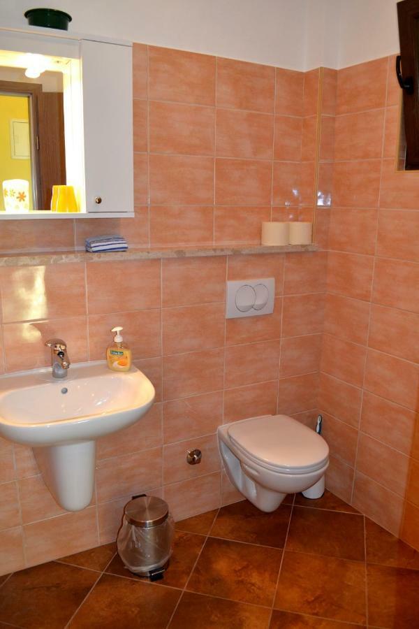 Abba Apartments Mali Lošinj Eksteriør billede
