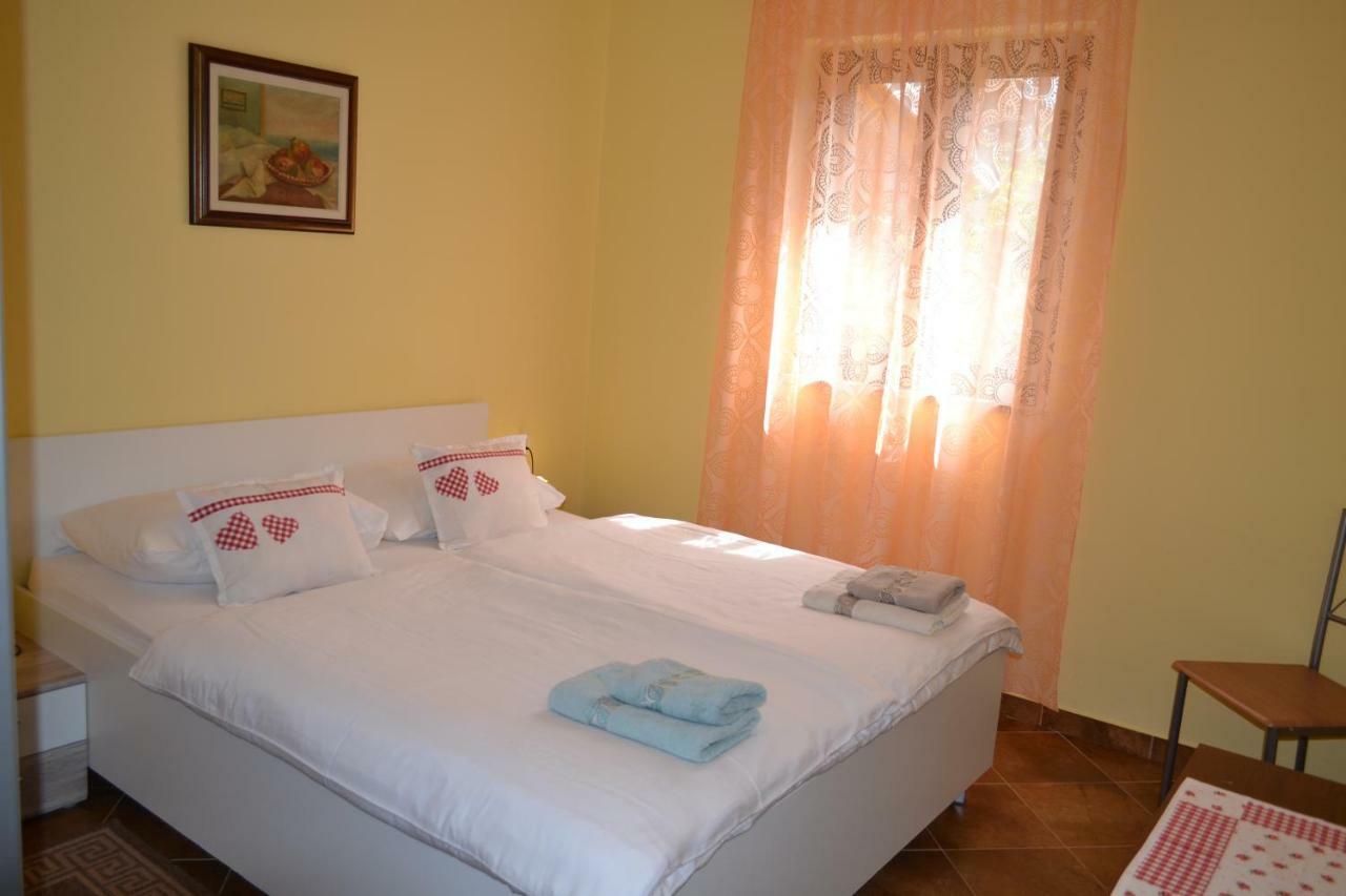 Abba Apartments Mali Lošinj Eksteriør billede