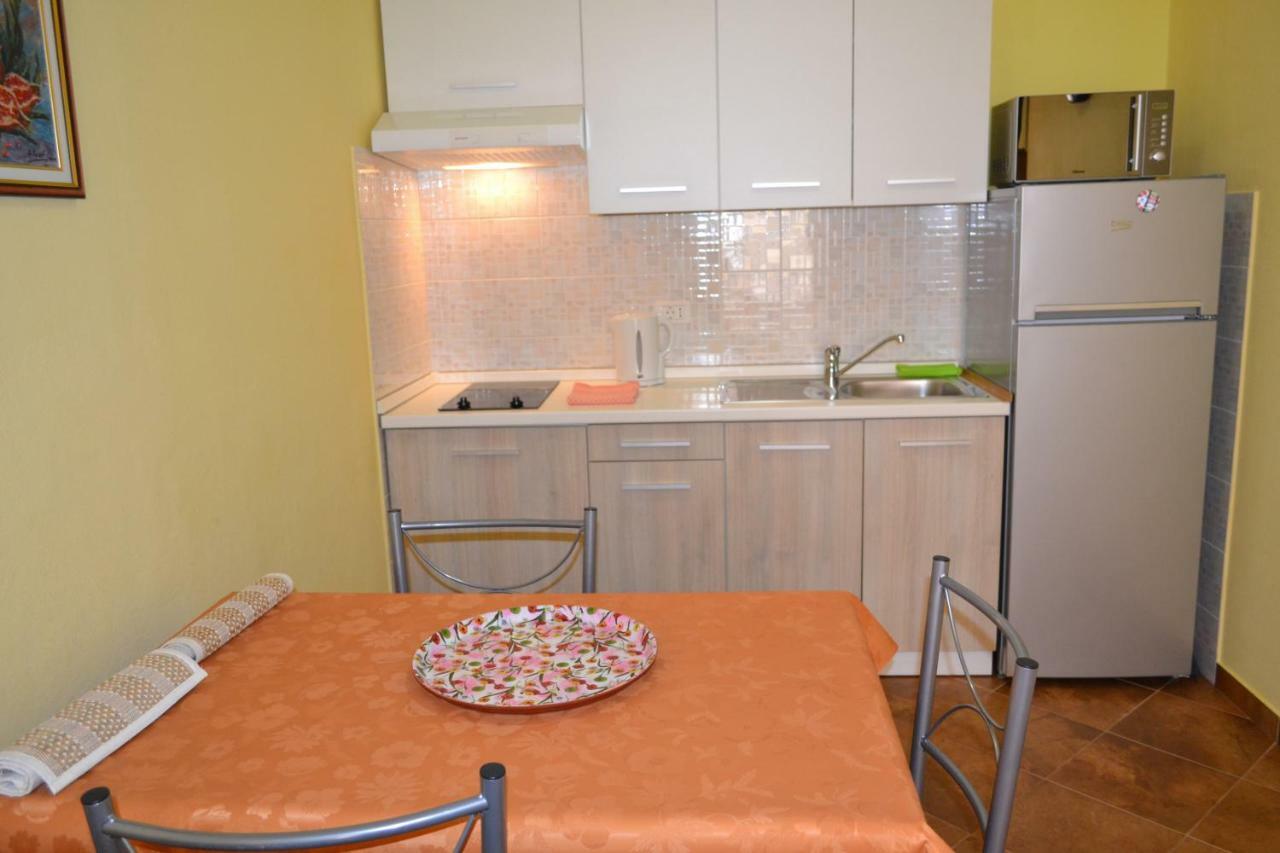 Abba Apartments Mali Lošinj Eksteriør billede