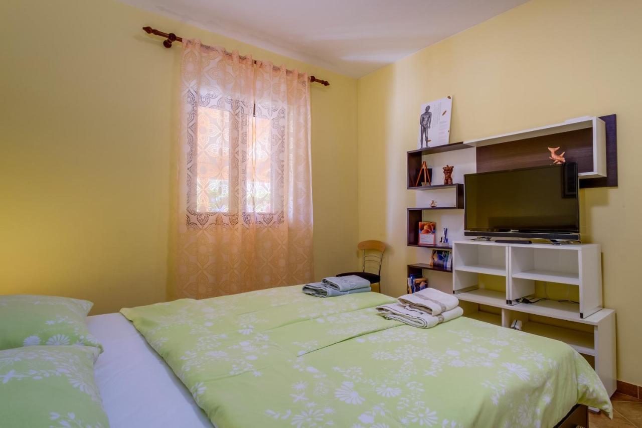 Abba Apartments Mali Lošinj Eksteriør billede